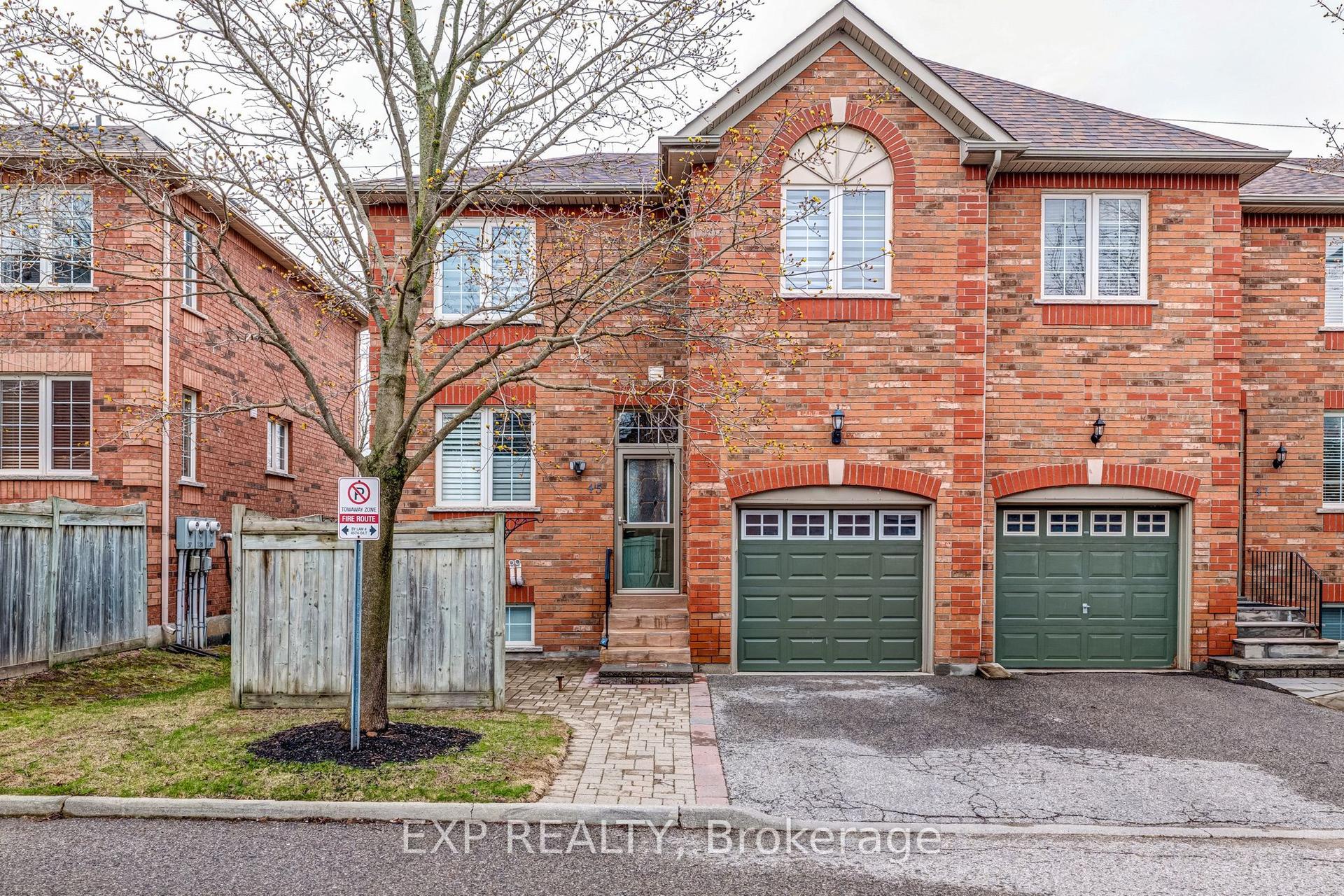 45 Sandlewood Court — photo 1