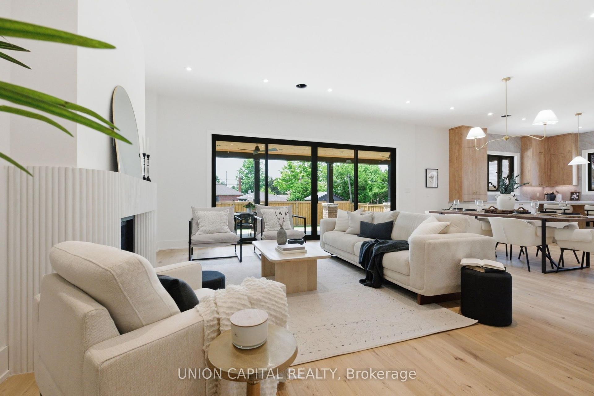 106 Hawthorn Avenue — photo 1