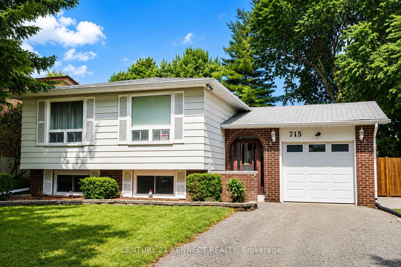 715 Waverly Street N, Oshawa — Detached for sale, photo 1
