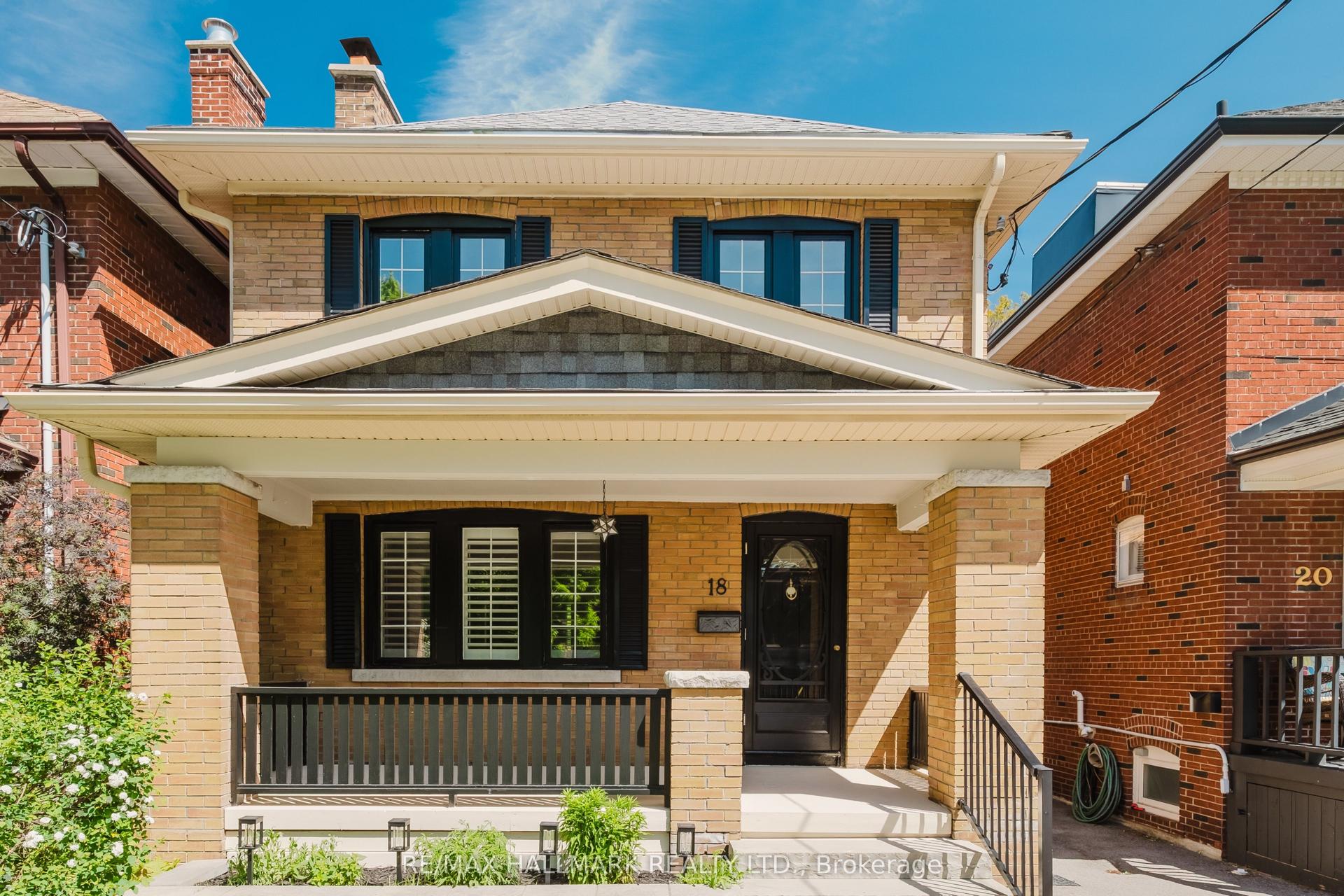 18 Glen Stewart Avenue — photo 1