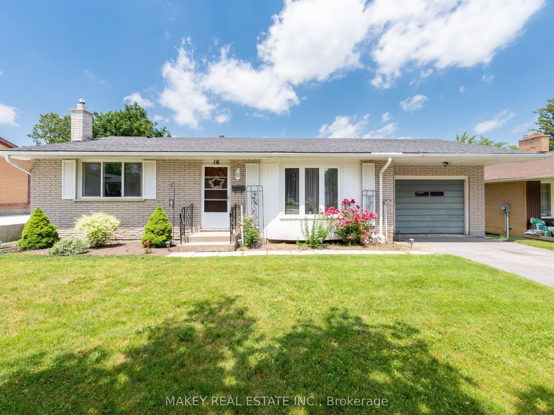 16 Fergusson Avenue, Ingersoll — Detached for sale, photo 1