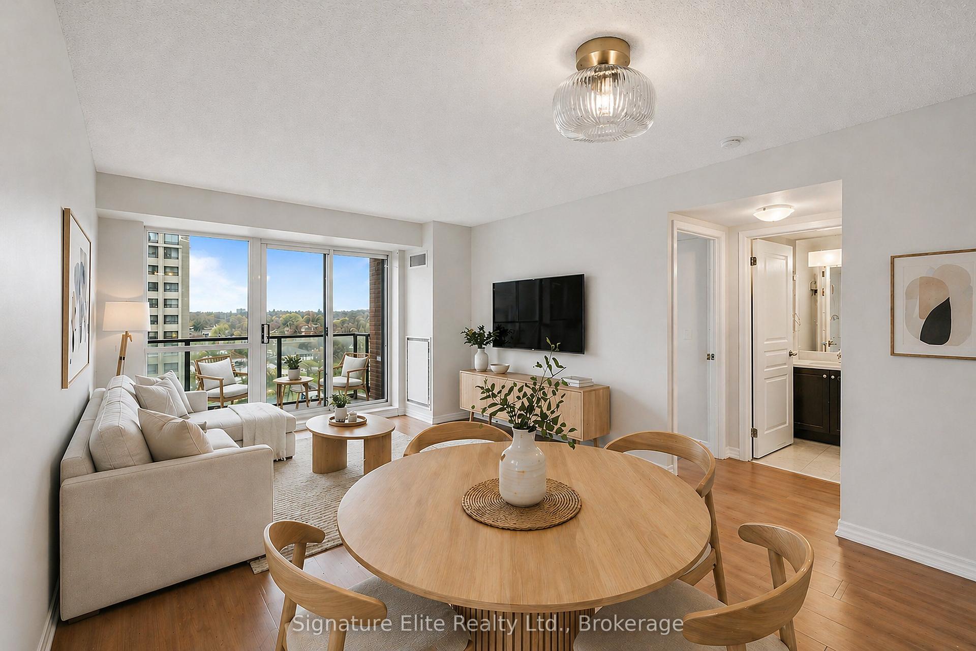 1403 Royal York Road 909 #909 — photo 1