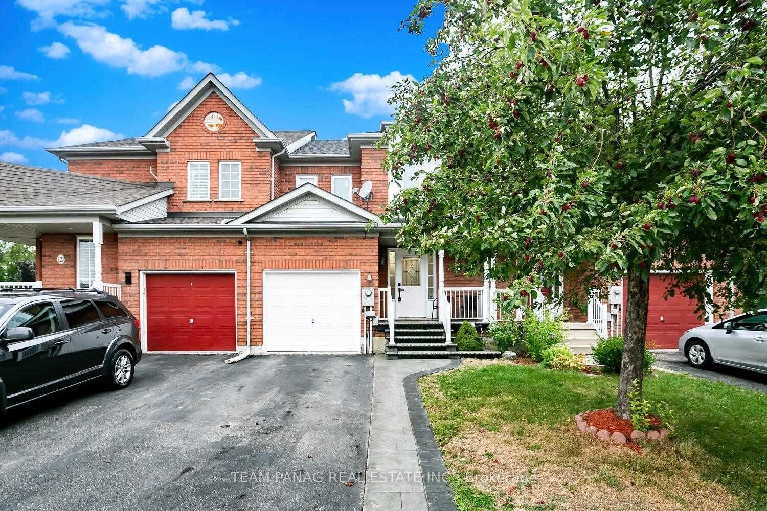 4 Queen Anne Drive — photo 1