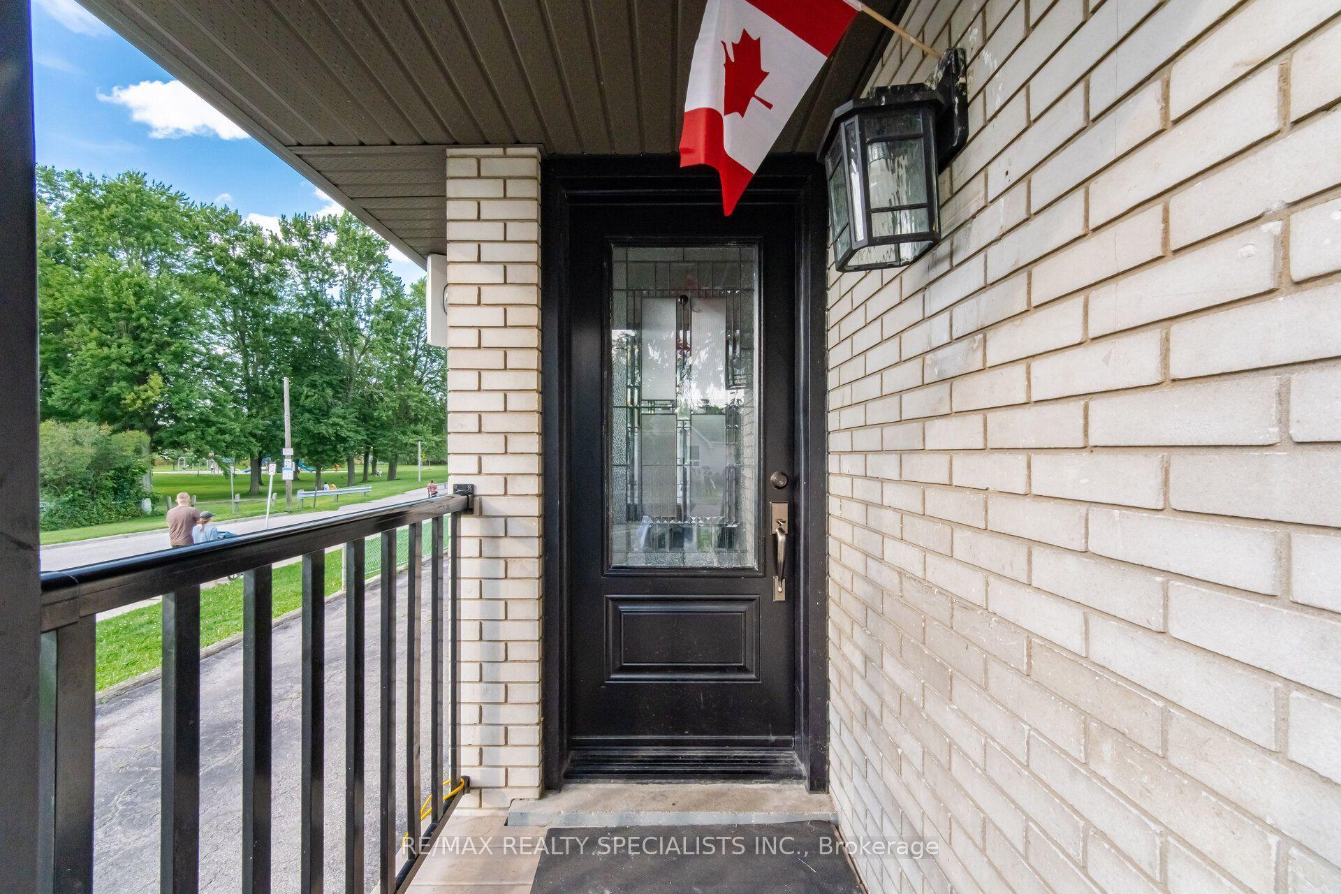 60 Elmwood Avenue, Cambridge — Detached for sale, photo 1