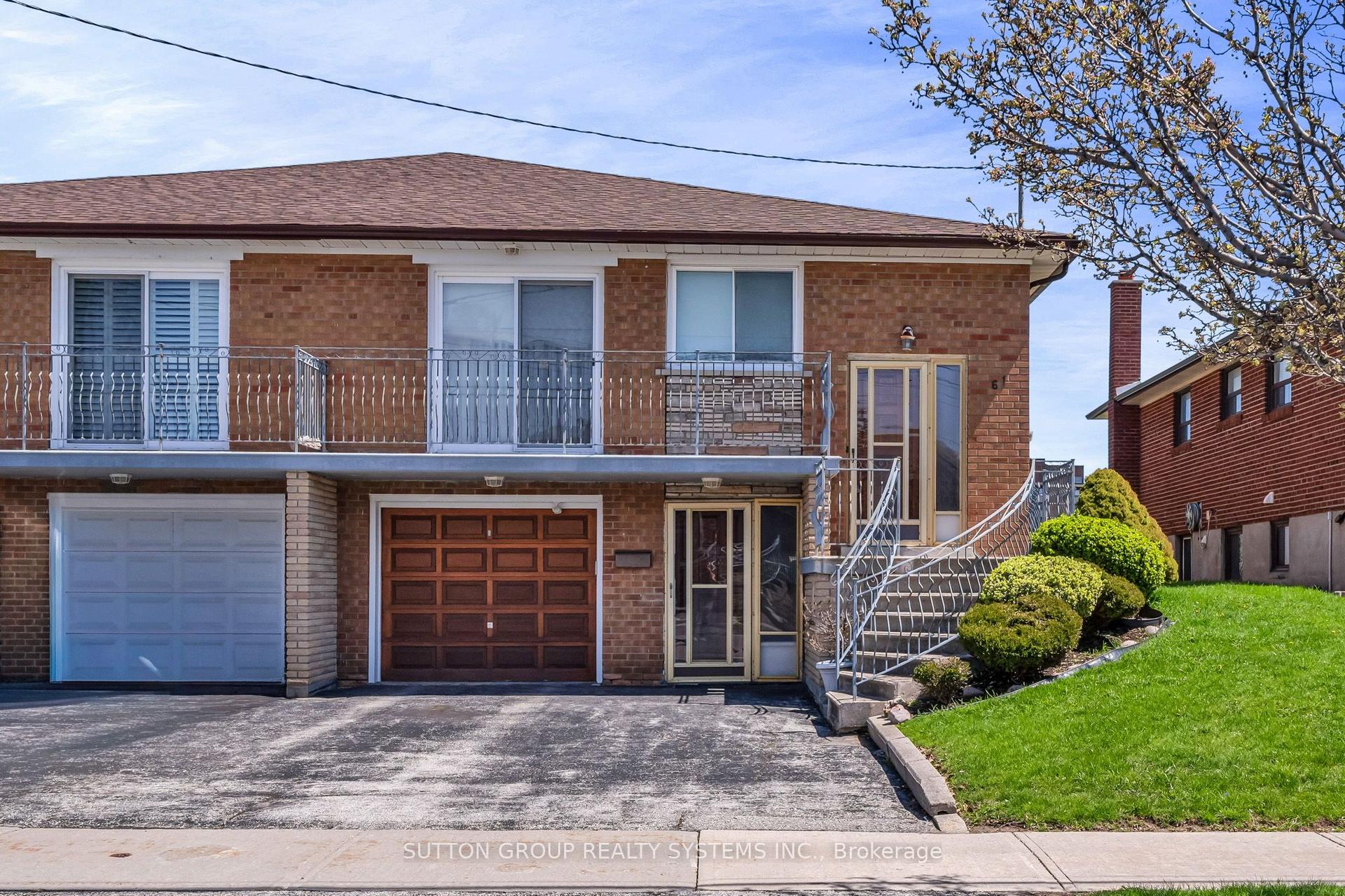 61 Bamford Crescent — photo 1