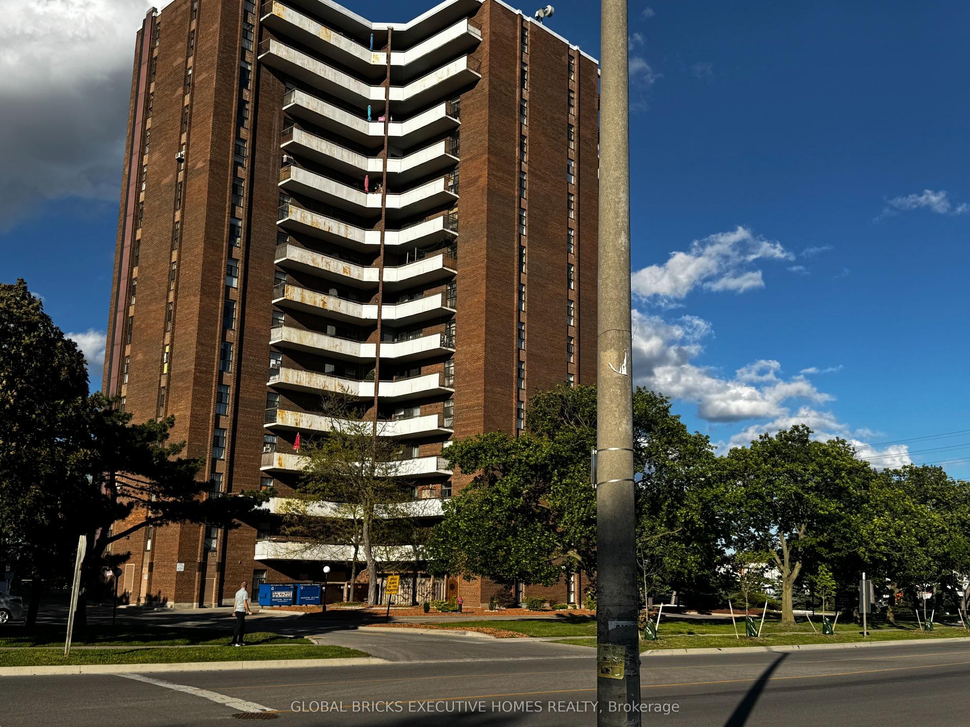 3025 Queen Frederica Drive 508 #508, Mississauga — Condo for lease, photo 1