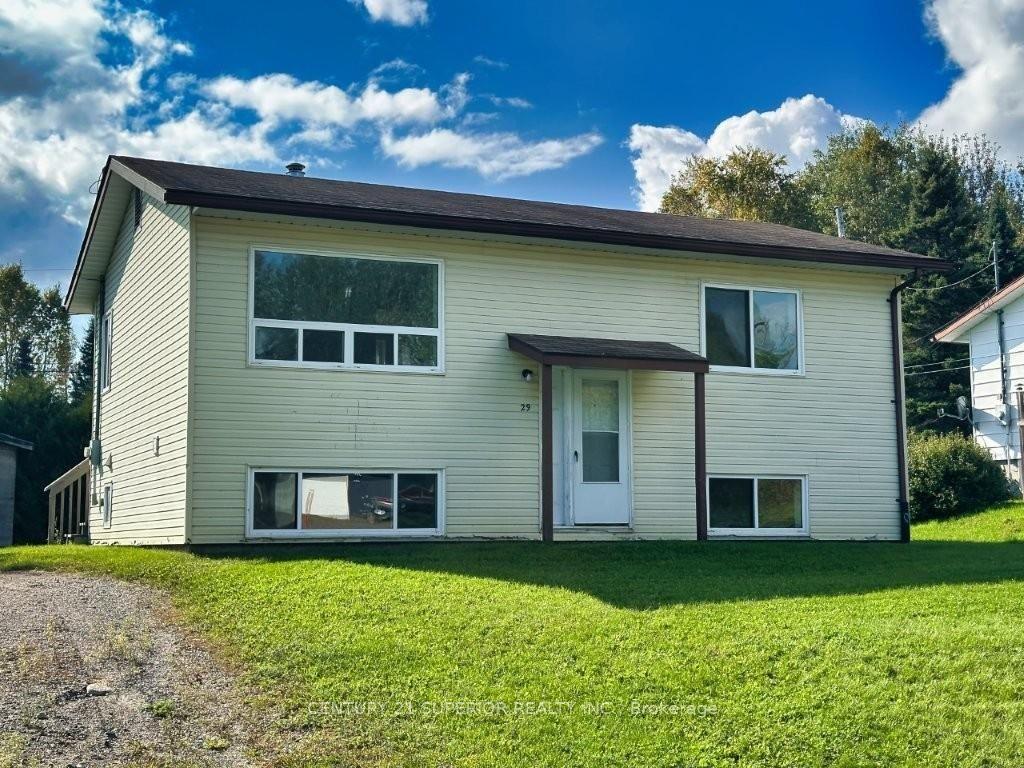 29 Parkway Place, Terrace Bay — Detached for sale, photo 1