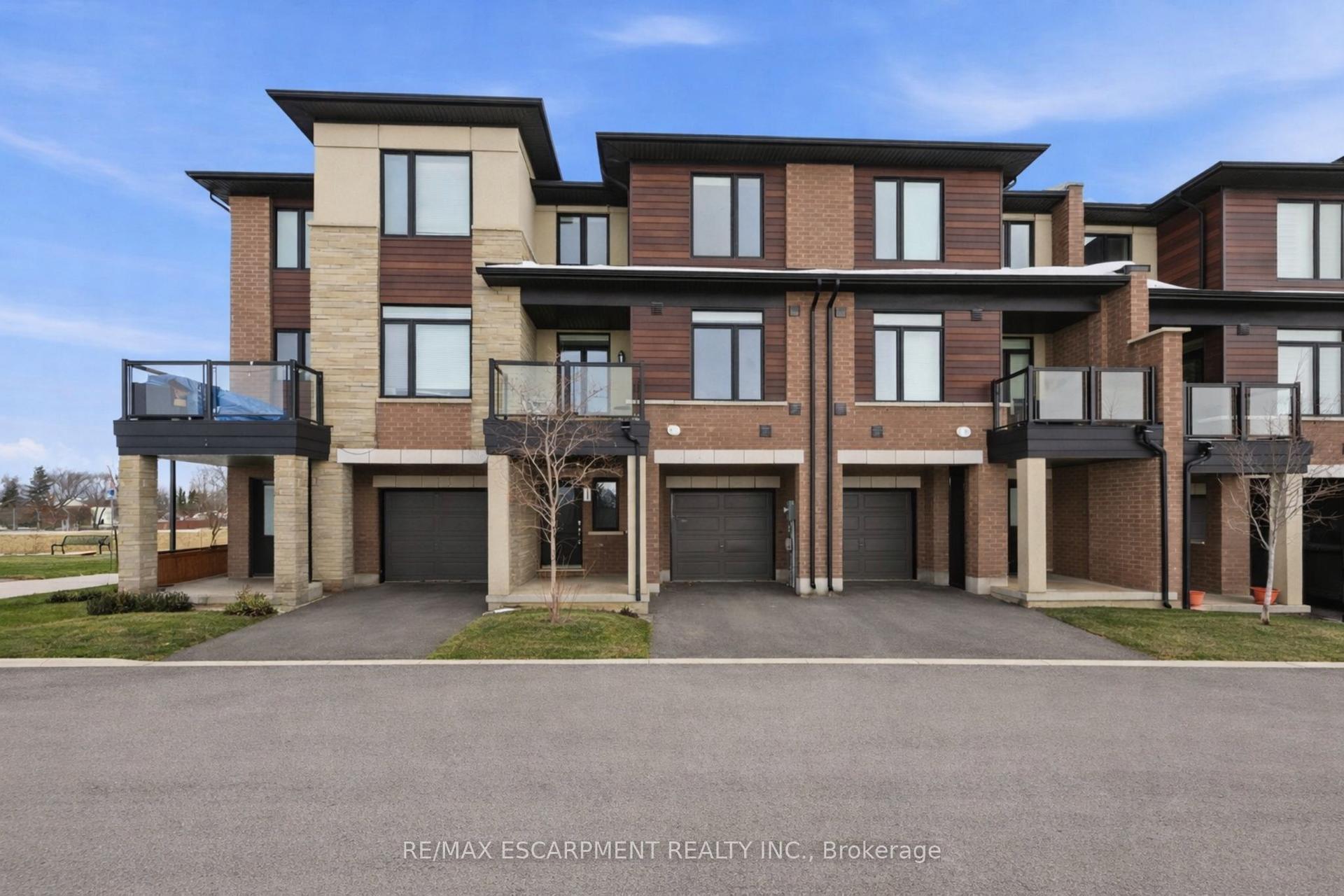 590 North Service Road 44 #44 — photo 1