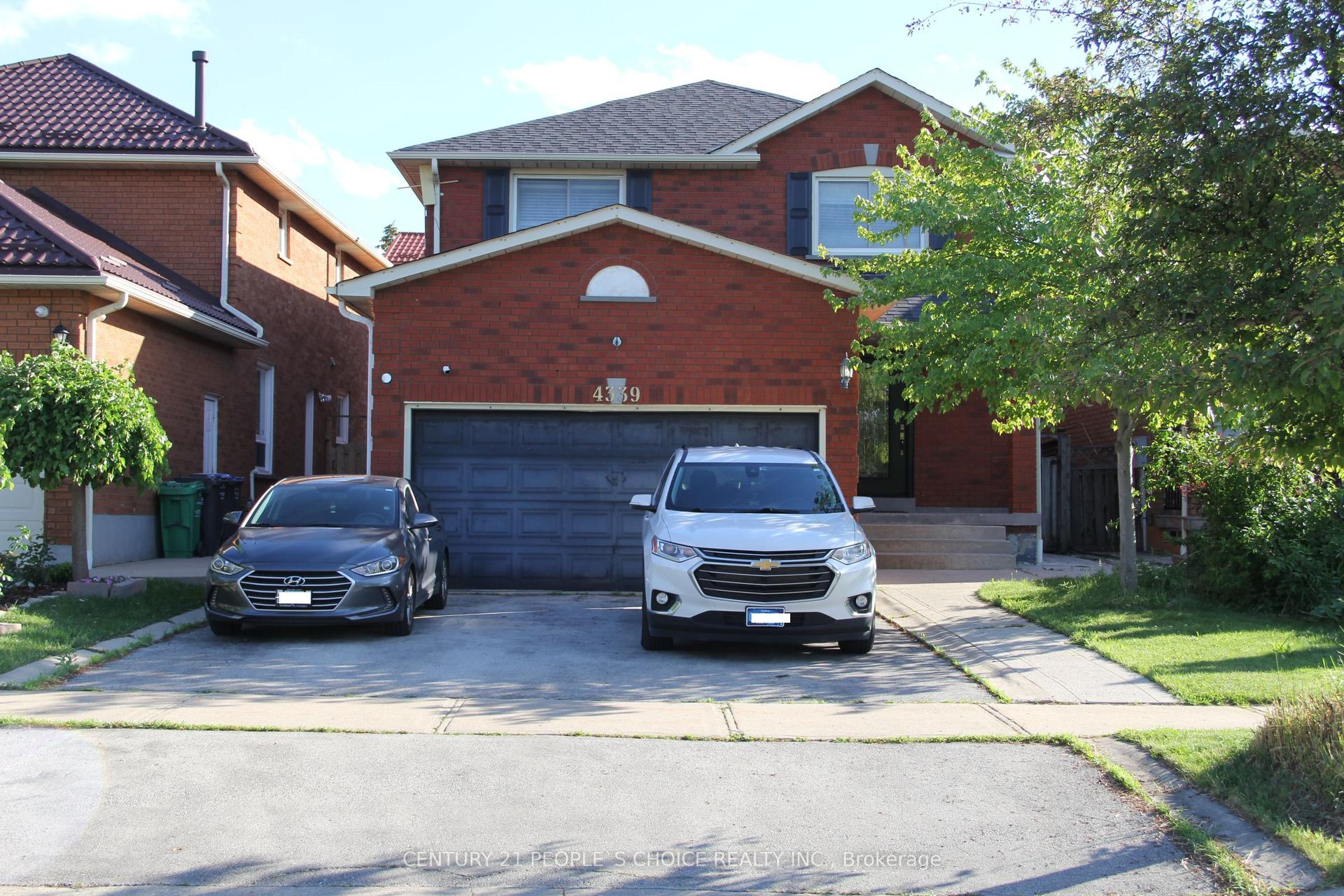 4339 Radisson Crescent — photo 1