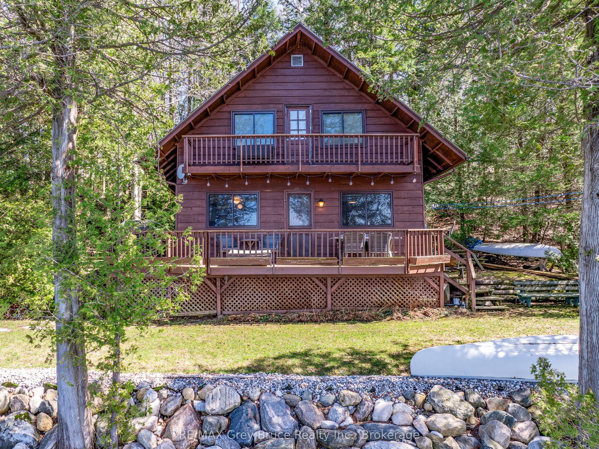 148 Sunnyview Drive — photo 1