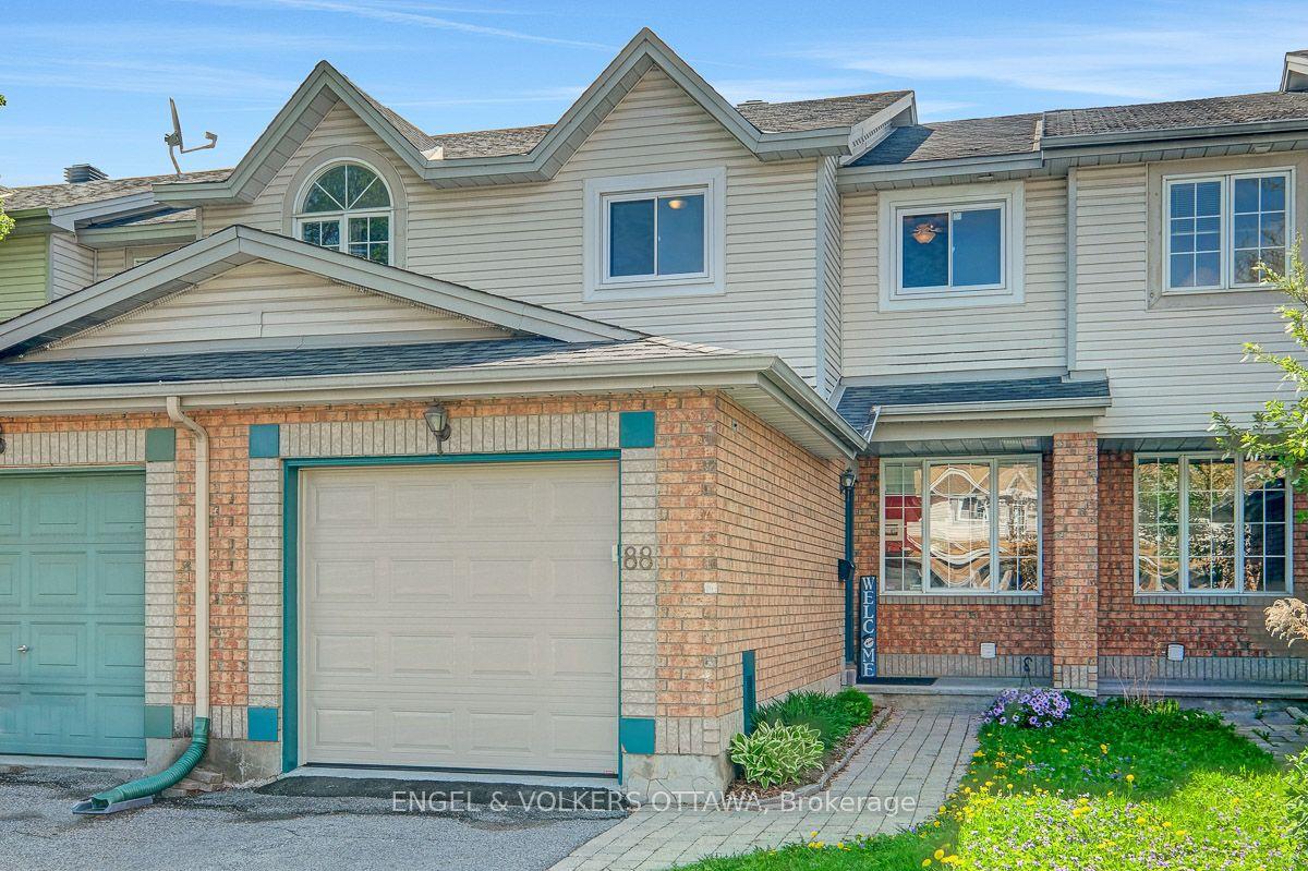 88 Kincardine Drive — photo 1