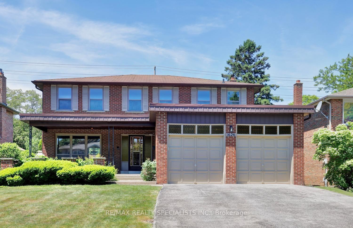 1626 Sherwood Forrest Circle — photo 1