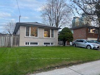 65 Cummer Avenue — photo 1