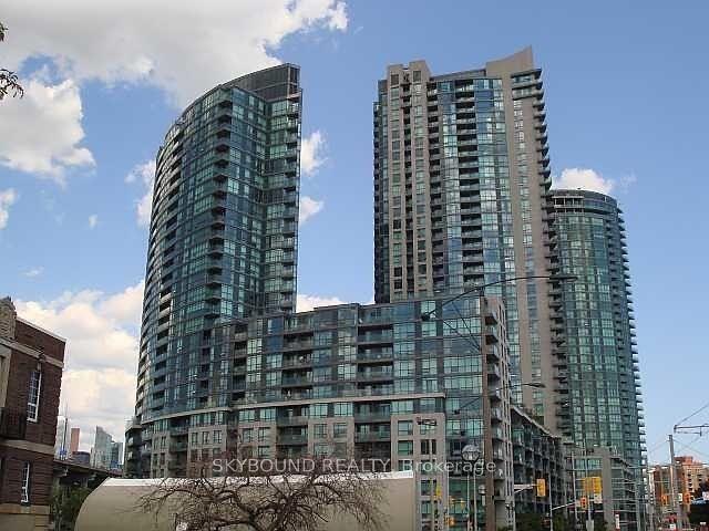 219 Fort York Boulevard 811 #811, Toronto — Condo for lease, photo 1