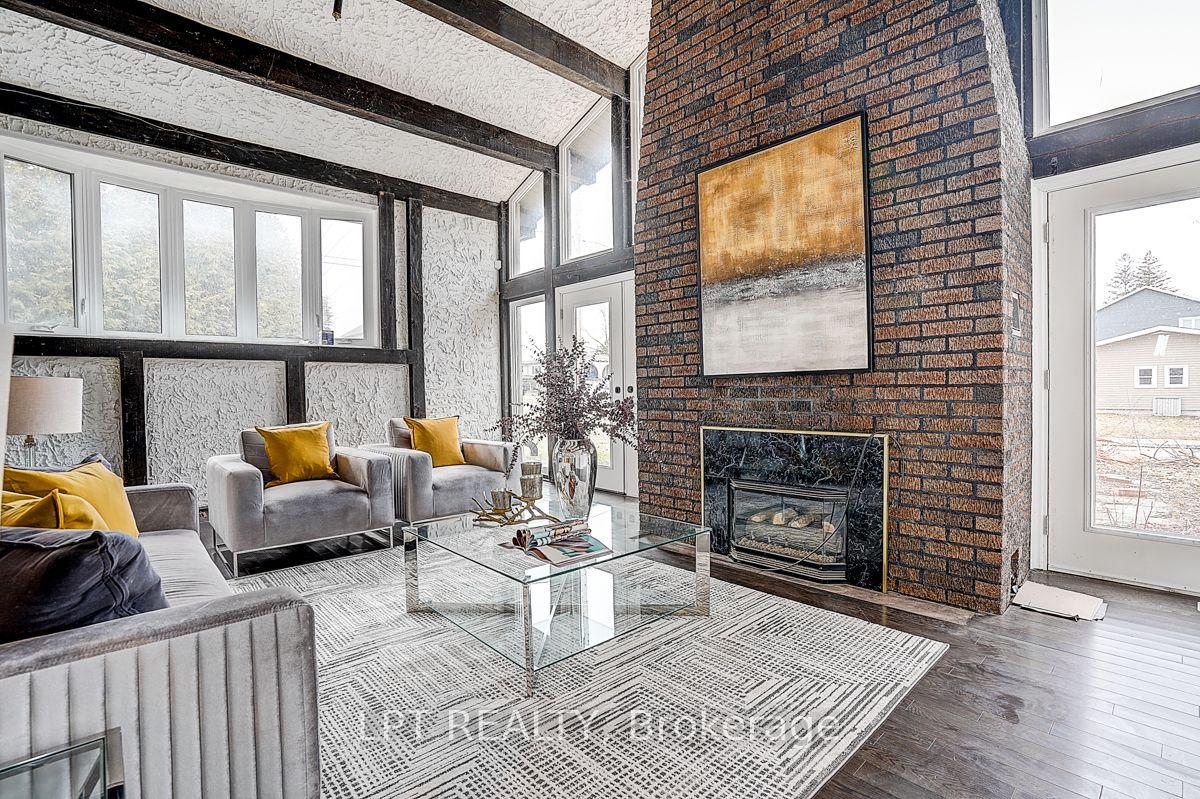 First Floor - 194 South Channel Drive, Georgina — Detached for lease, photo 1
