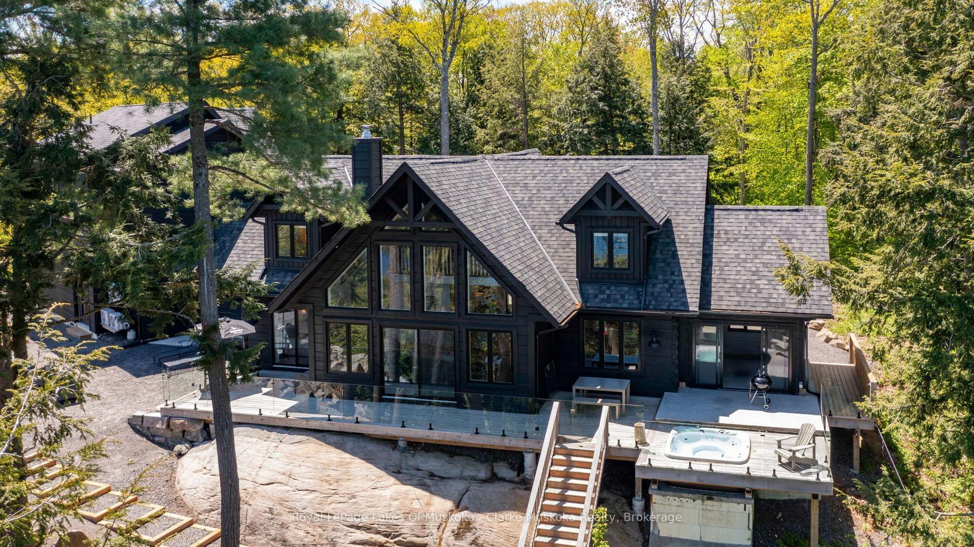 1211 Foreman Road 44 #44, Muskoka Lakes — Detached for sale, photo 1
