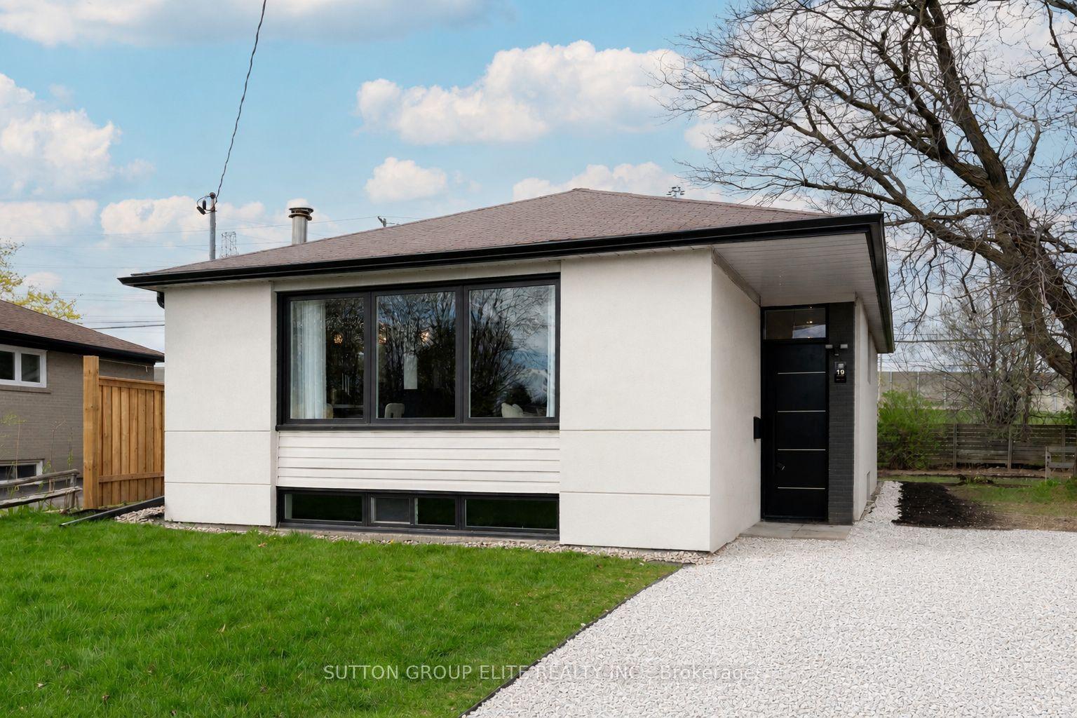 19 Hardwick Court — photo 1