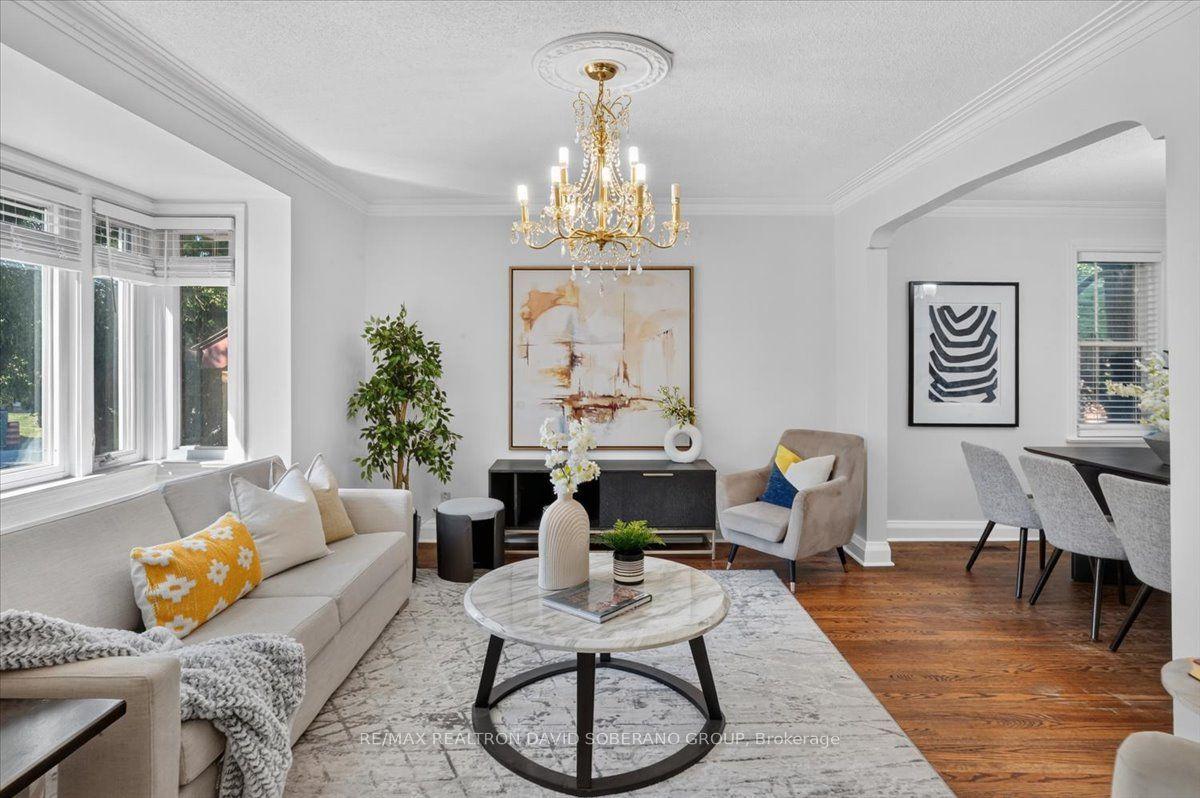122 Mcgillivray Avenue, Toronto — Detached for sale, photo 1