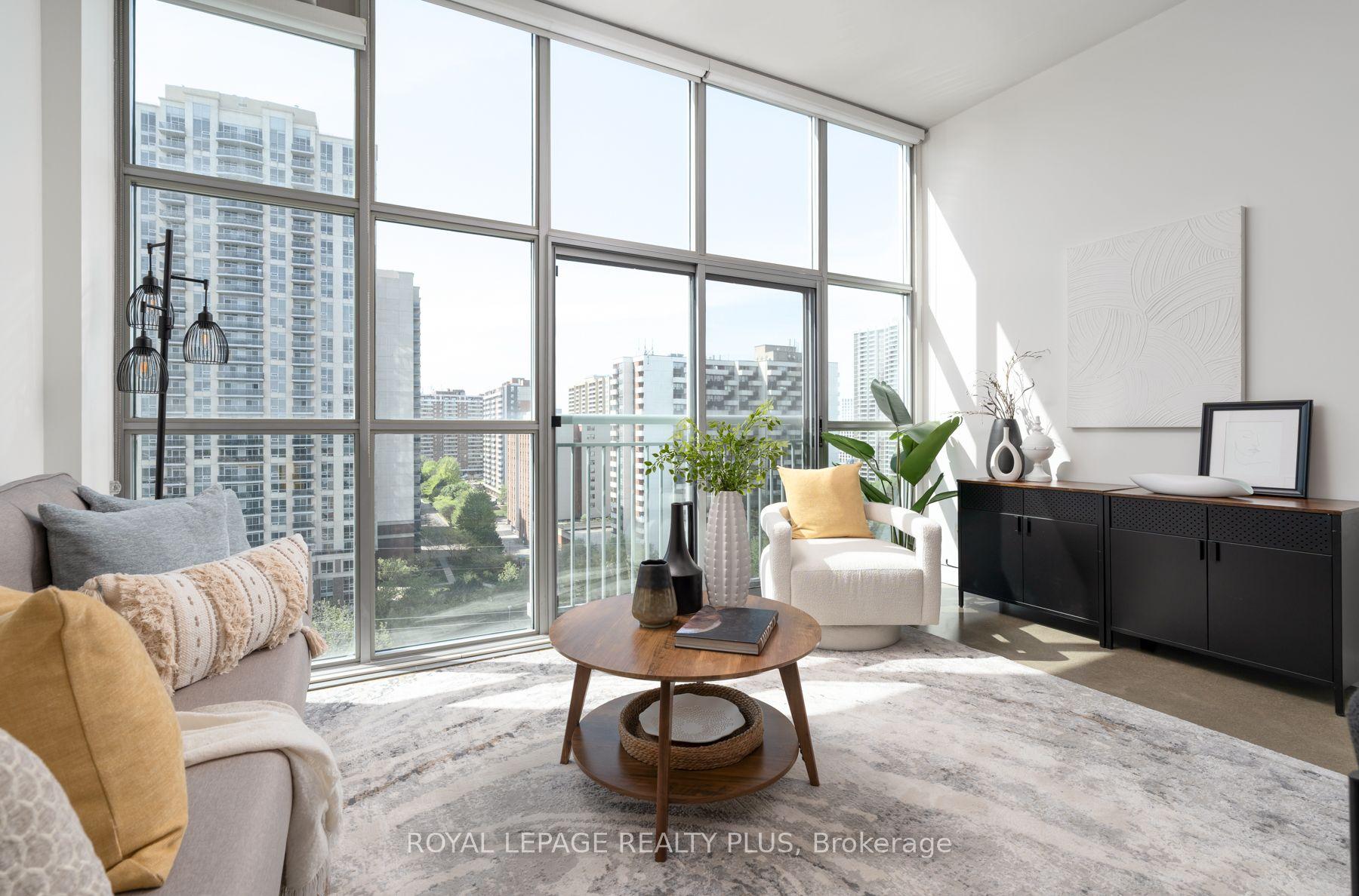 2 Fieldway Road 1016 #1016, Toronto — Condo for sale, photo 1