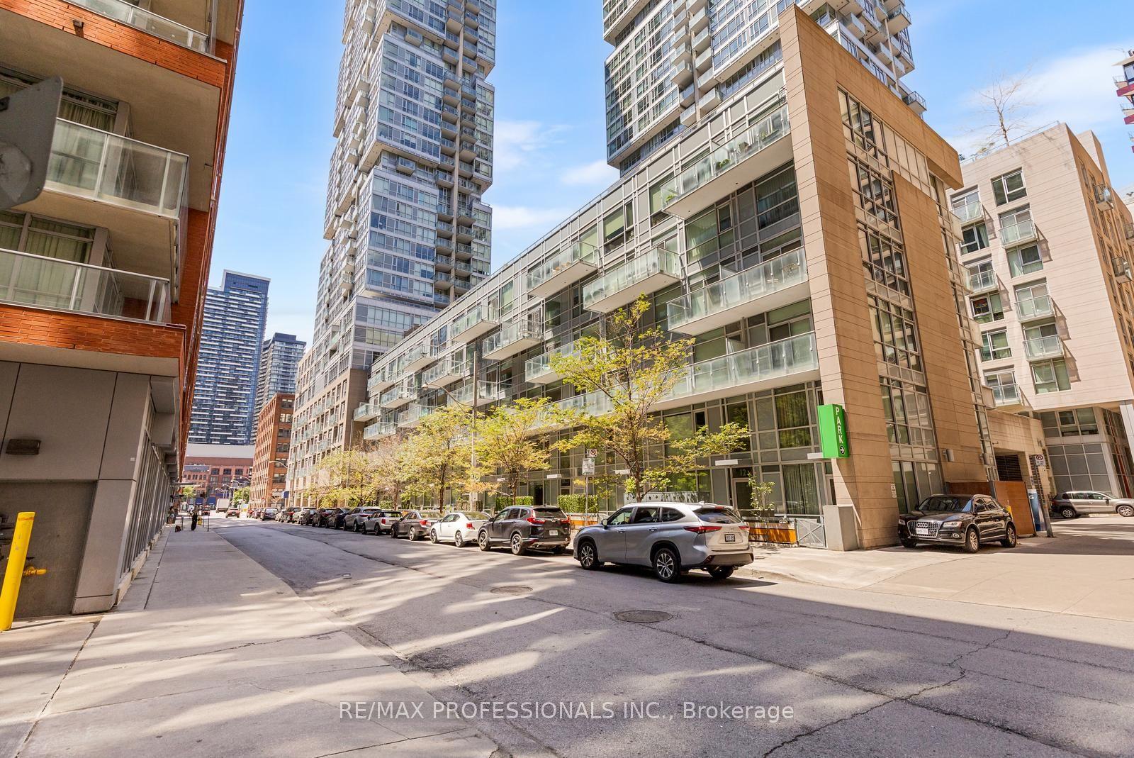 30 Nelson Street 325 #325, Toronto — Condo for sale, photo 1