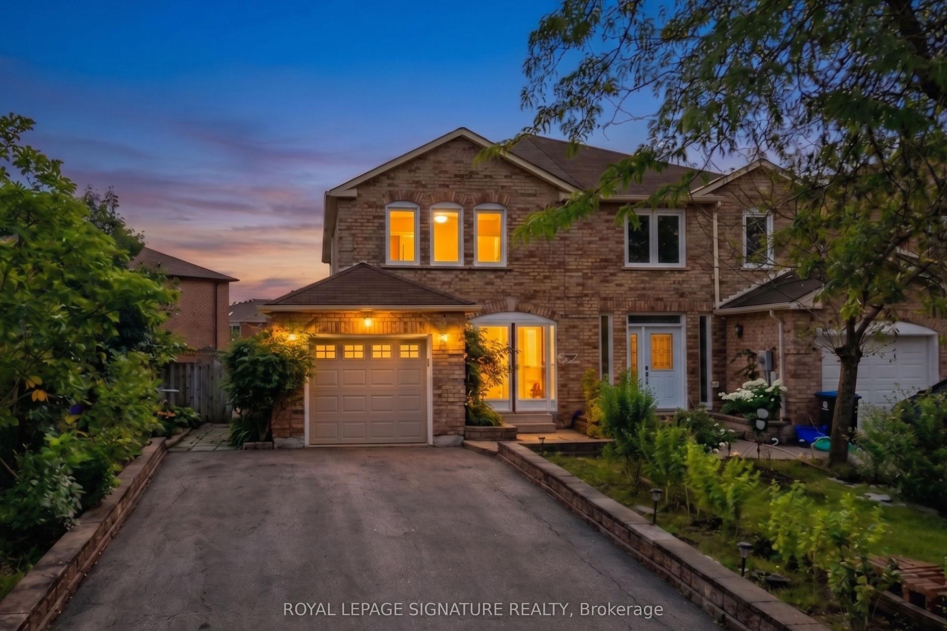 352 Assiniboine Trail, Mississauga — Semi-Detached for lease, photo 1