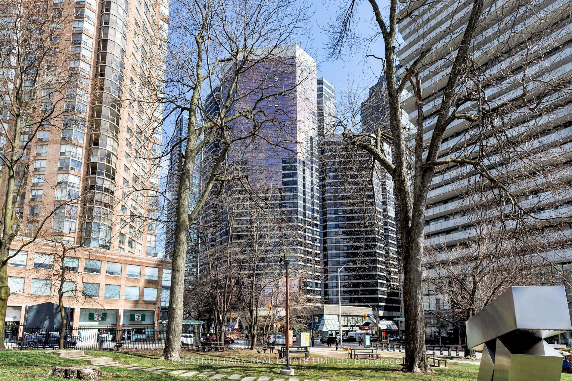 1001 Bay Street 1408 #1408 — photo 1