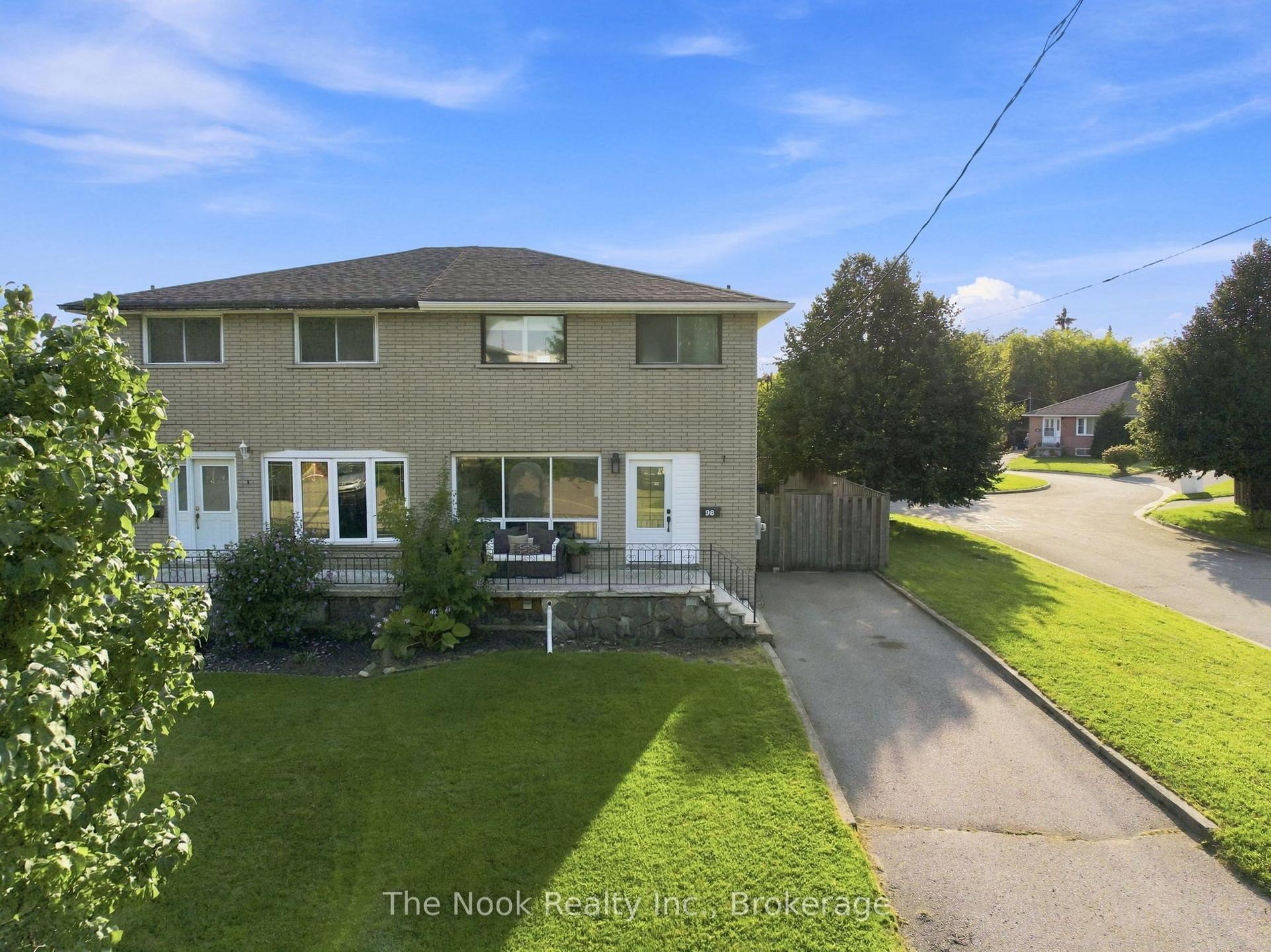 98 Durham Street, Oshawa — Semi-Detached for sale, photo 1