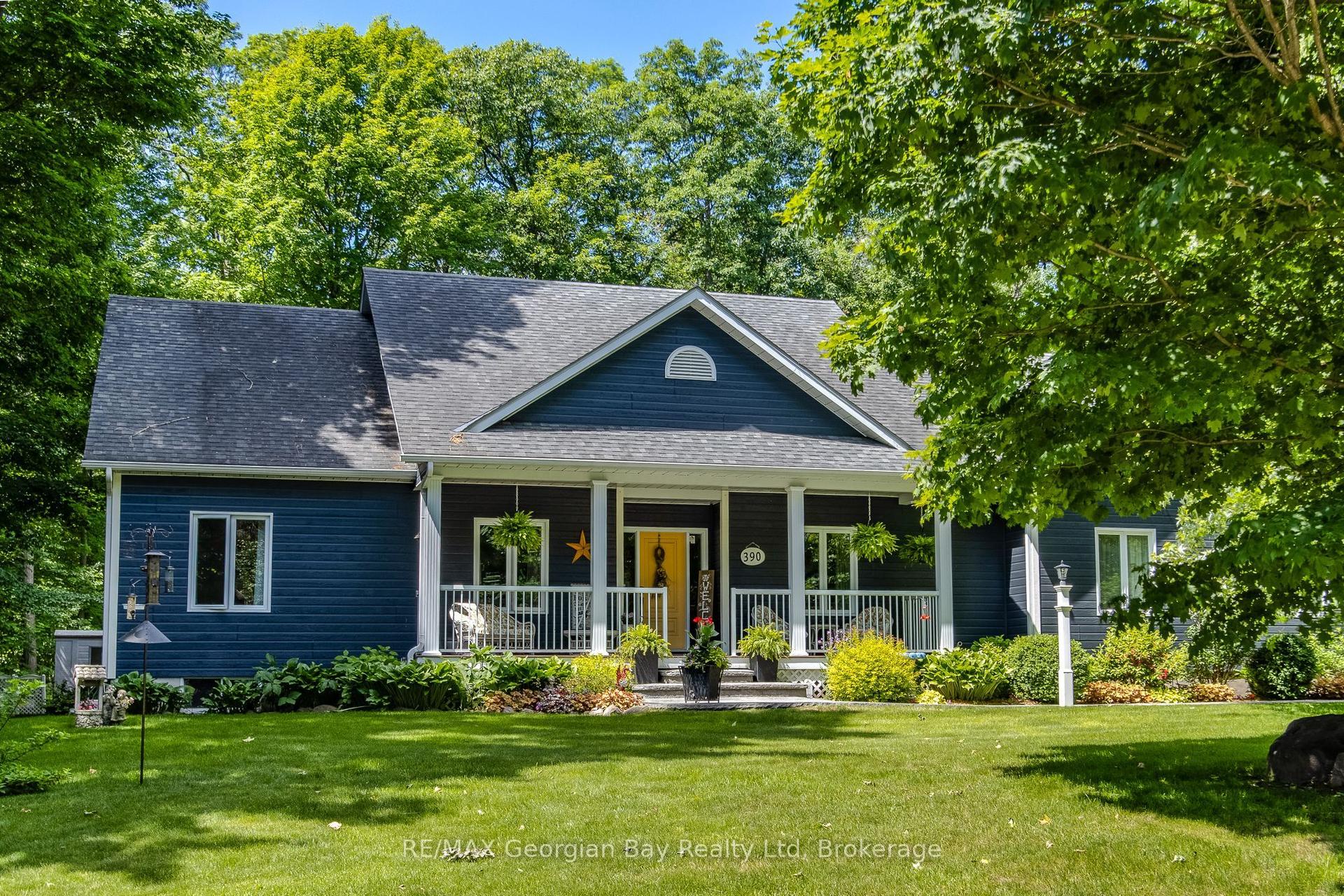 390 Puddicombe Road — photo 1