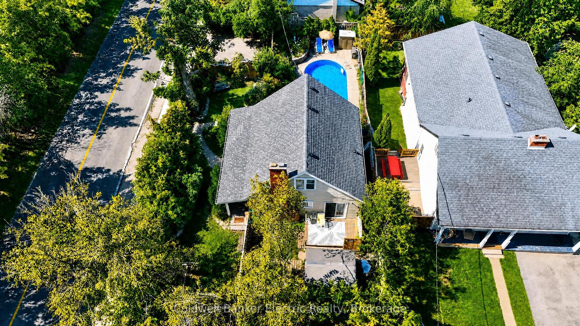 603 Ludgate Street, Peterborough — Detached for sale, photo 1