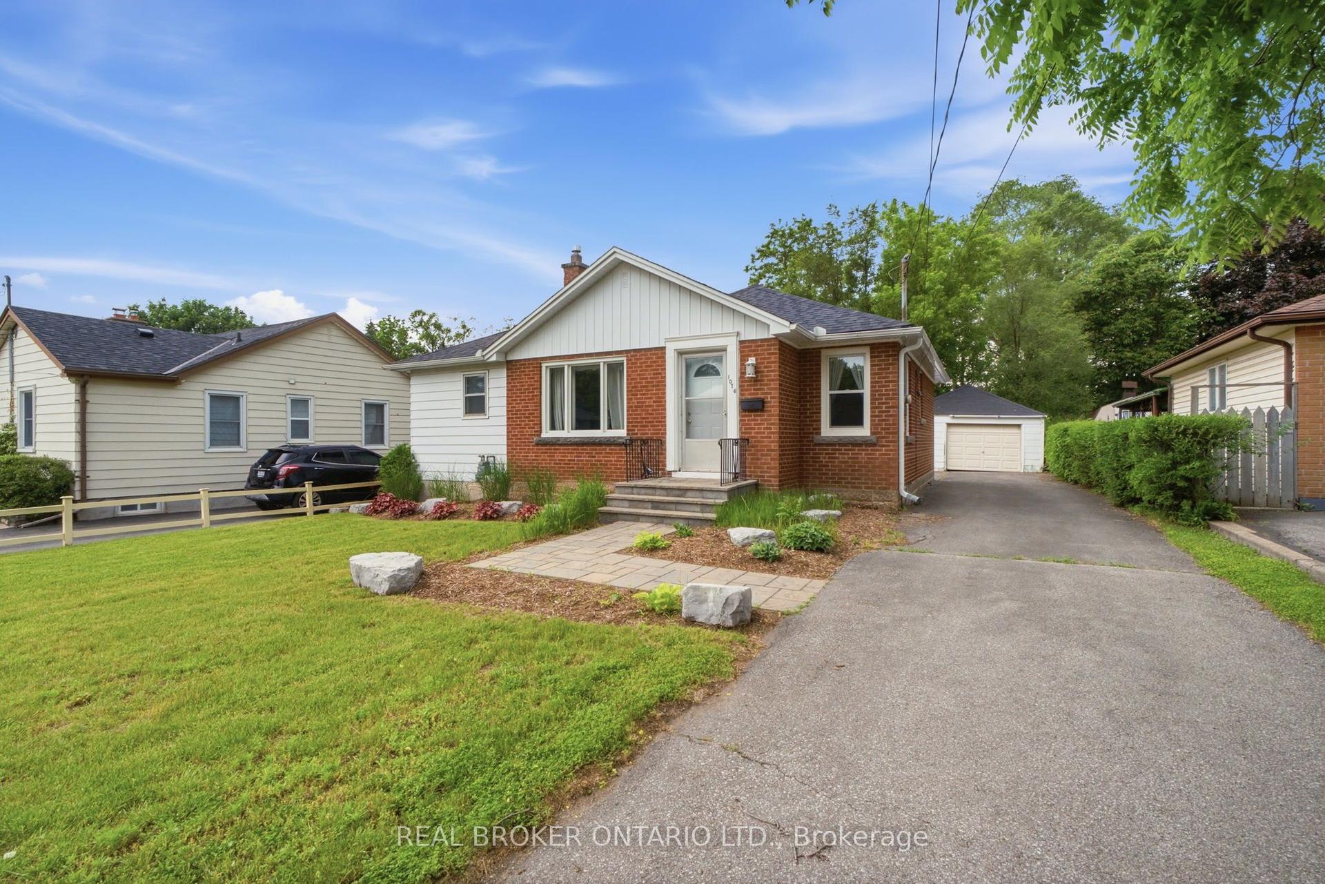 1076 Clearview Avenue — photo 1