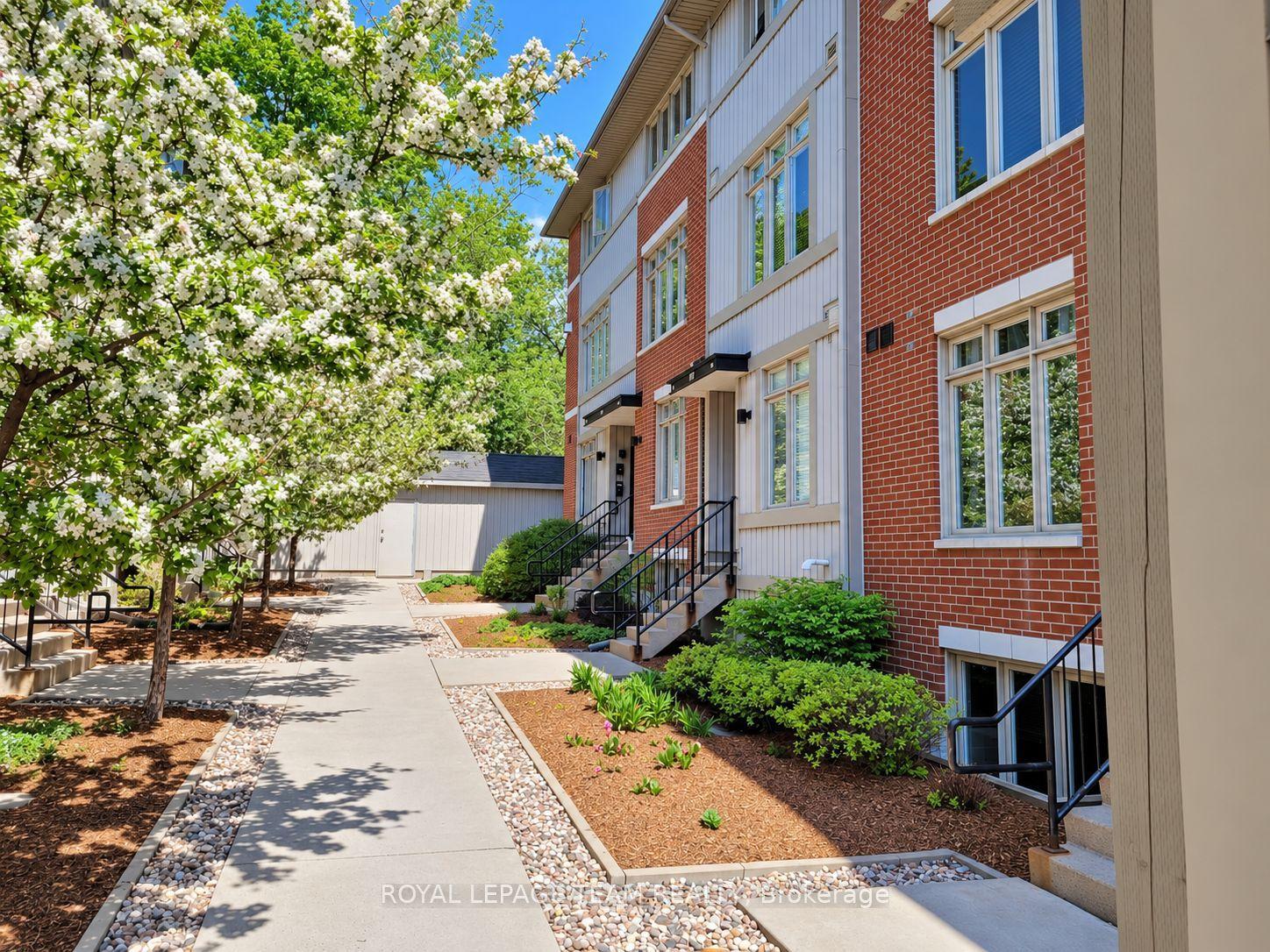 797 Montreal Road 19 #19, Manor Park - Cardinal Glen and Area — Condo Town for lease, photo 1