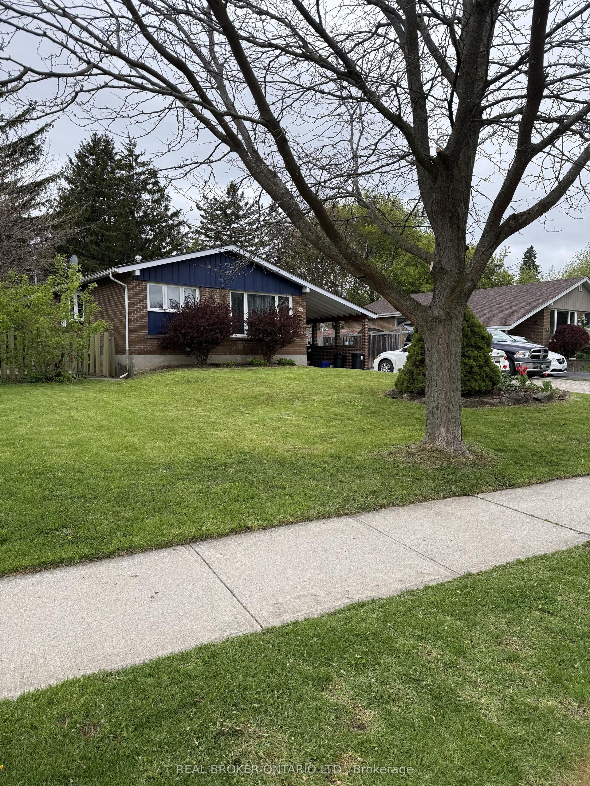 320 Williams Avenue — photo 1