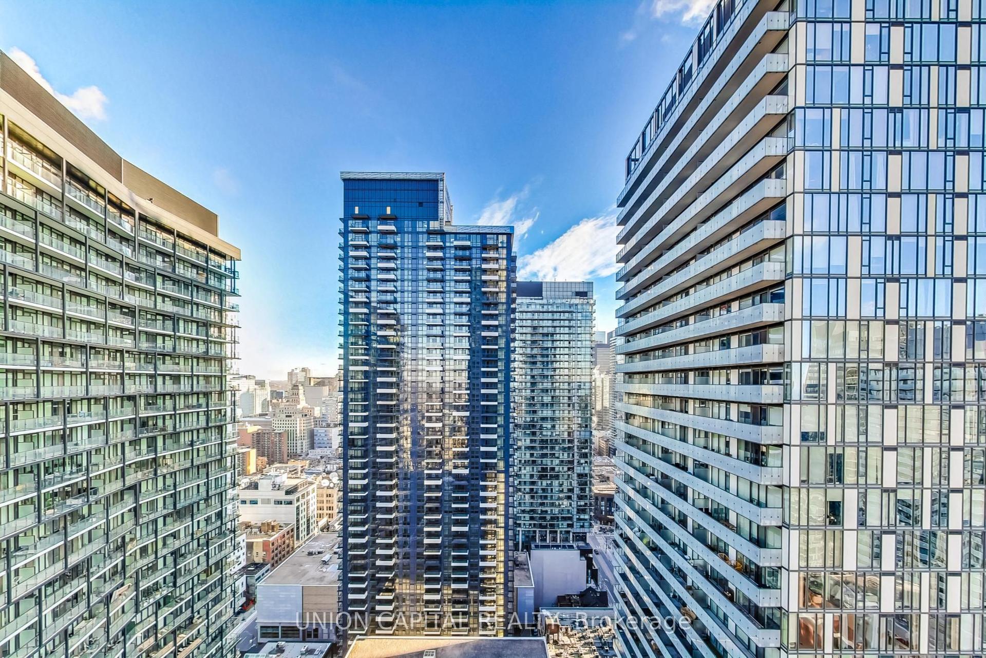 108 Peter Street 3305 #3305, Toronto — Condo for lease, photo 1
