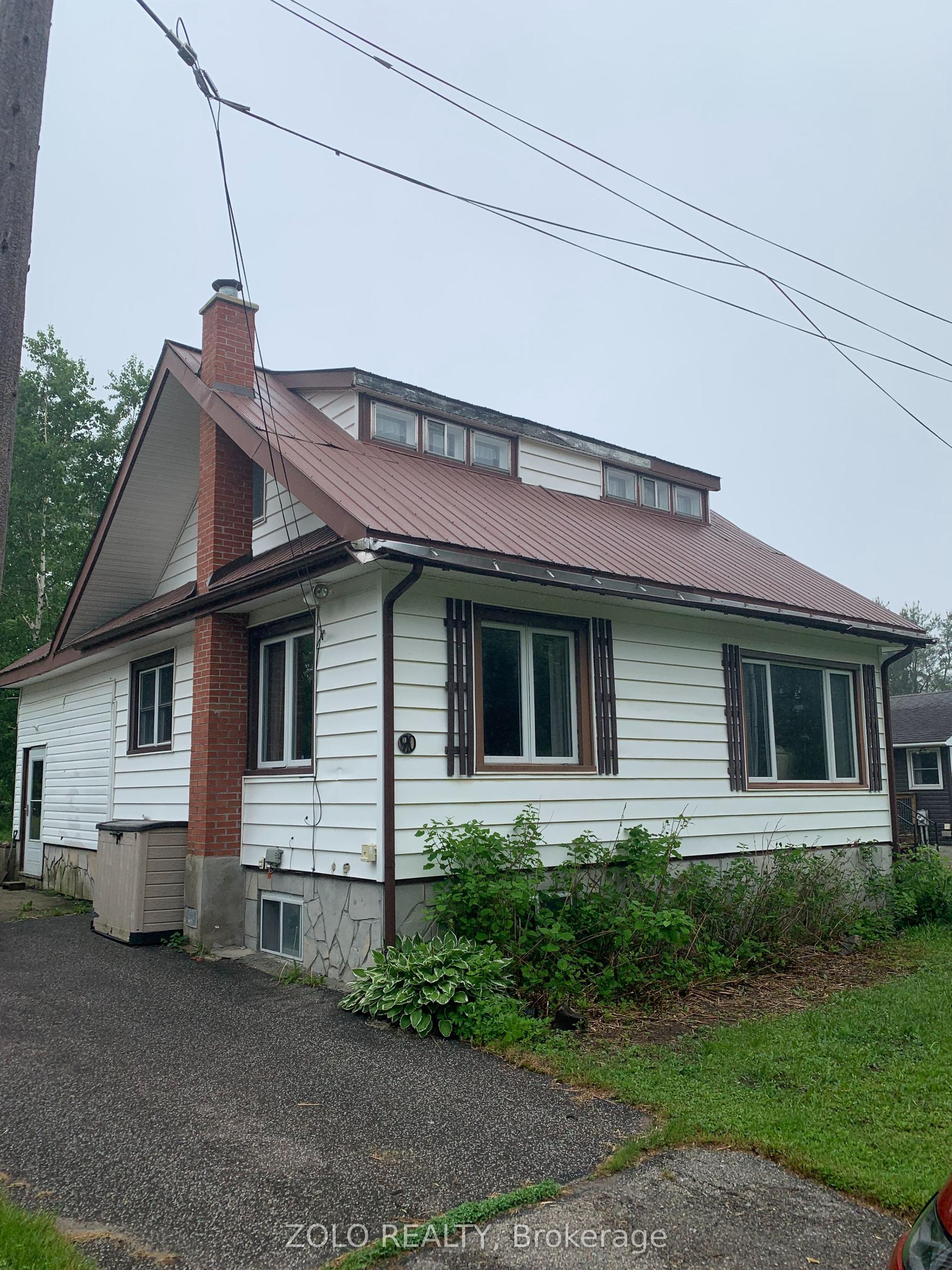 90 Joseph Street — photo 1