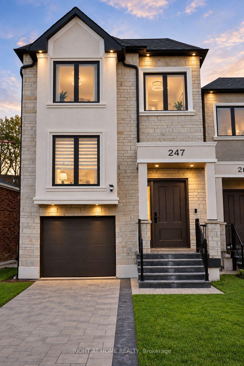 247 Ferris Road, Toronto — Detached for sale, photo 1