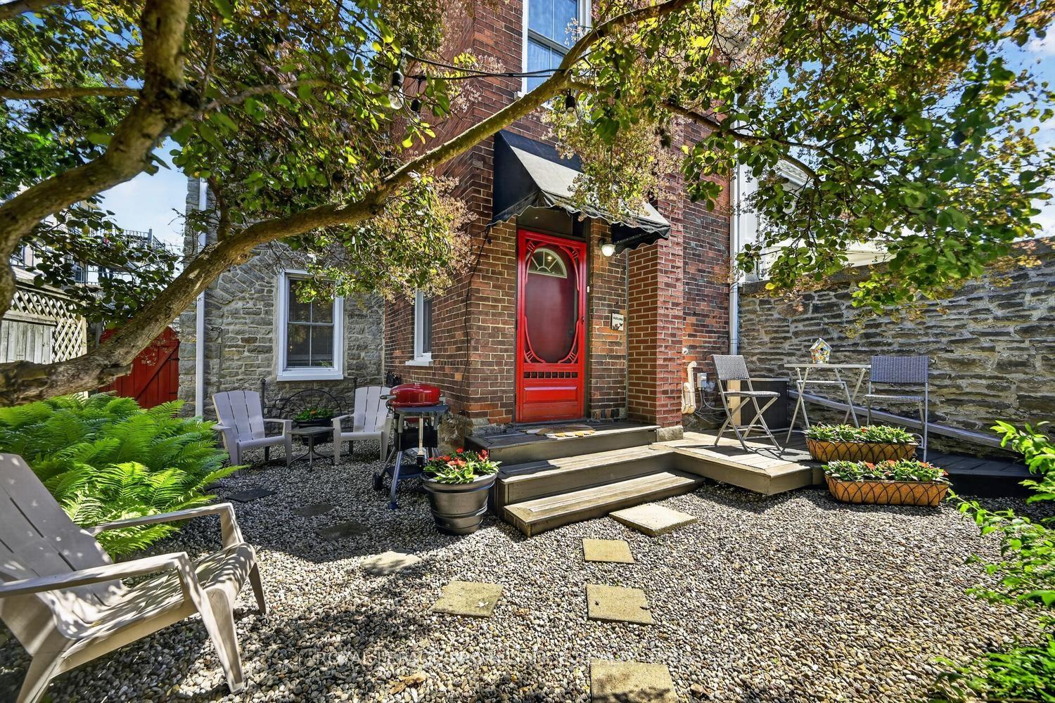34 Water Street W, Brockville — Detached for sale, photo 1