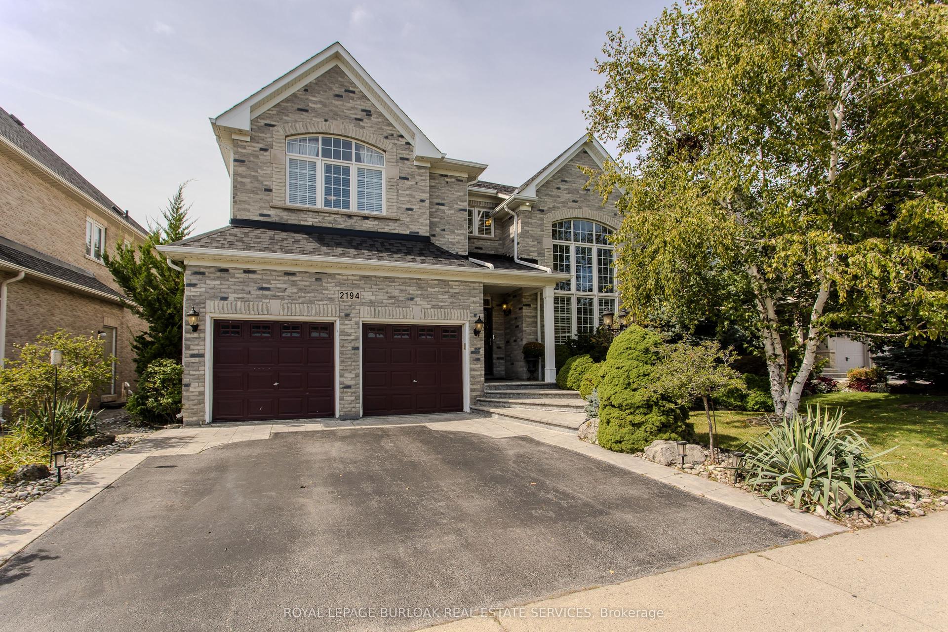 2194 Berwick Drive, Burlington — Detached for sale, photo 1