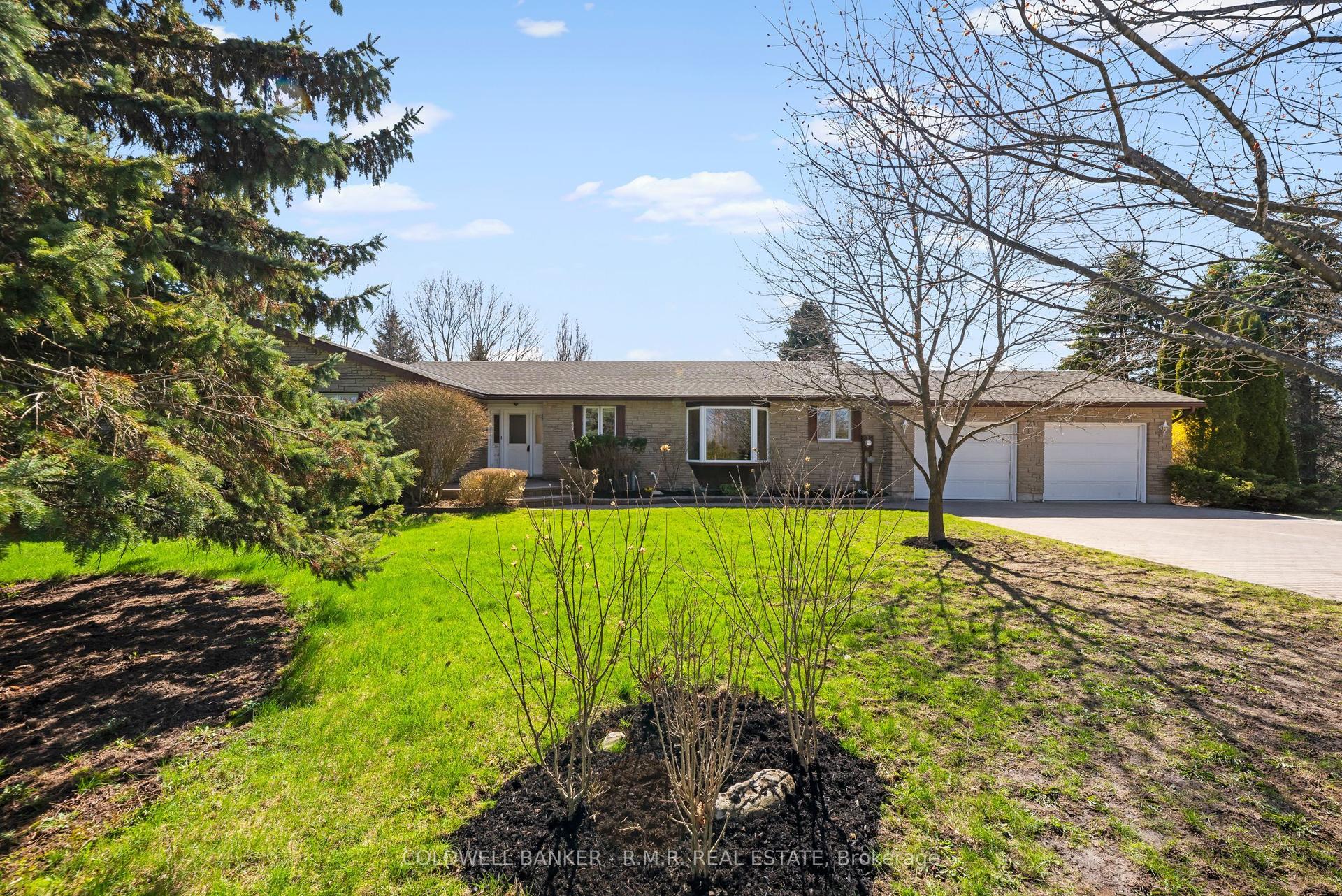 21 Skye Valley Drive — photo 1