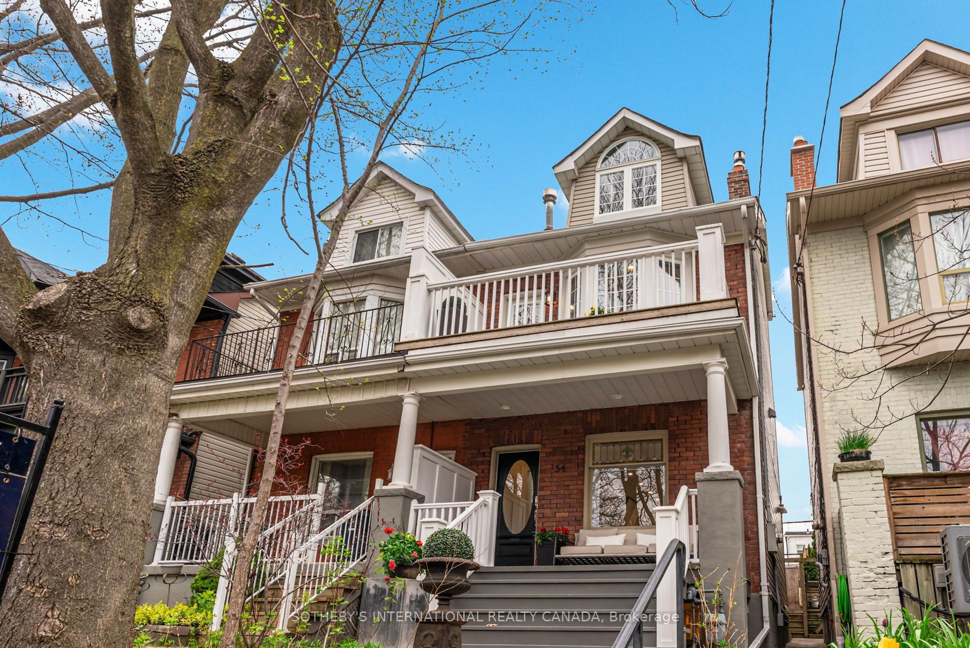 54 Dingwall Avenue — photo 1