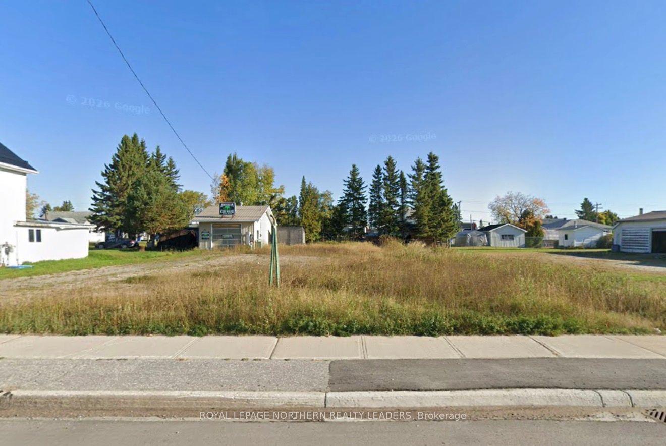 61 Highway 11 E, Kapuskasing — Commercial for sale, photo 1