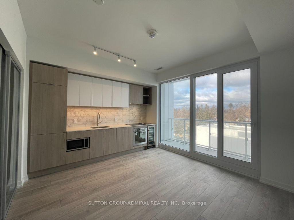2022 Bathurst Street 719 #719, Toronto — Condo for lease, photo 1
