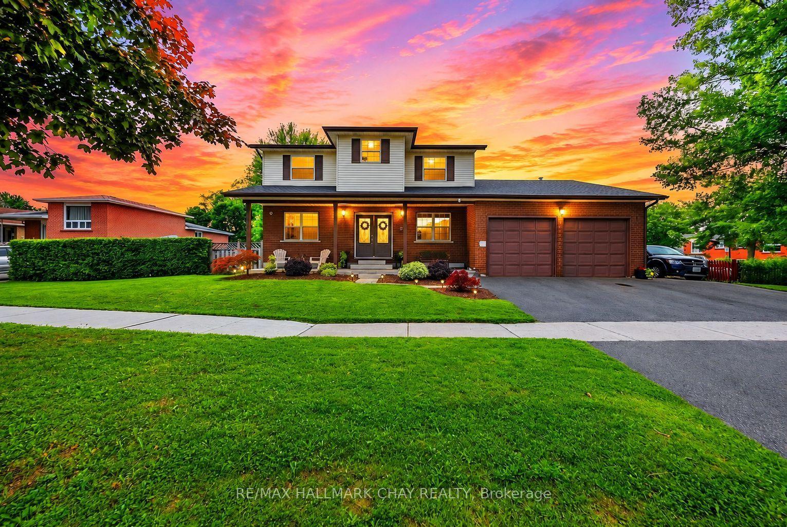 334 Parkwood Avenue, Bradford West Gwillimbury — Detached for sale, photo 1