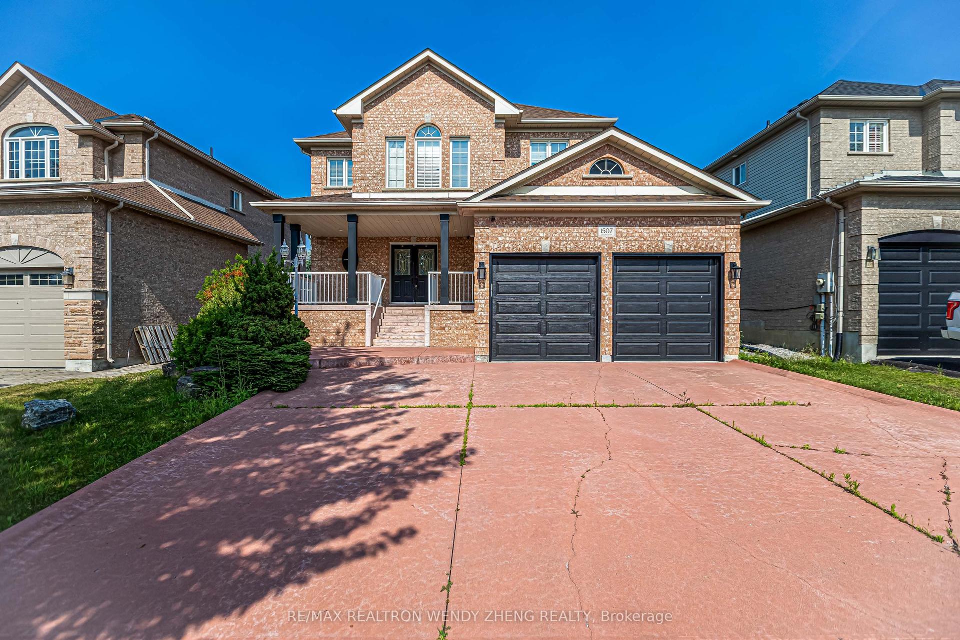 1507 Clearbrook Drive, Oshawa — Detached for lease, photo 1