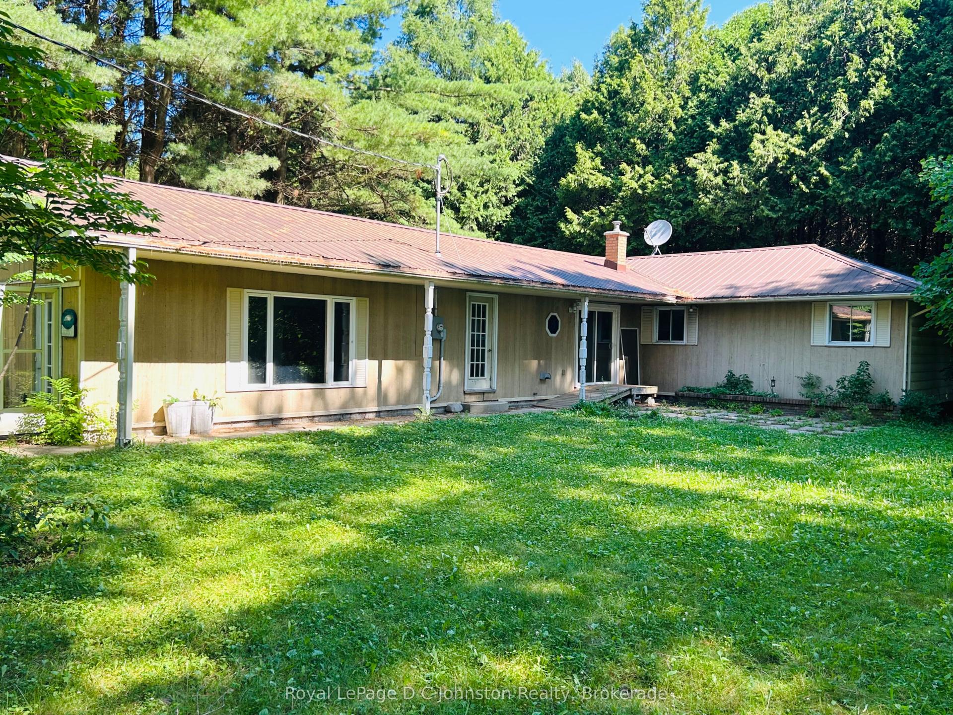300 Carlisle Street, Saugeen Shores — Detached for sale, photo 1