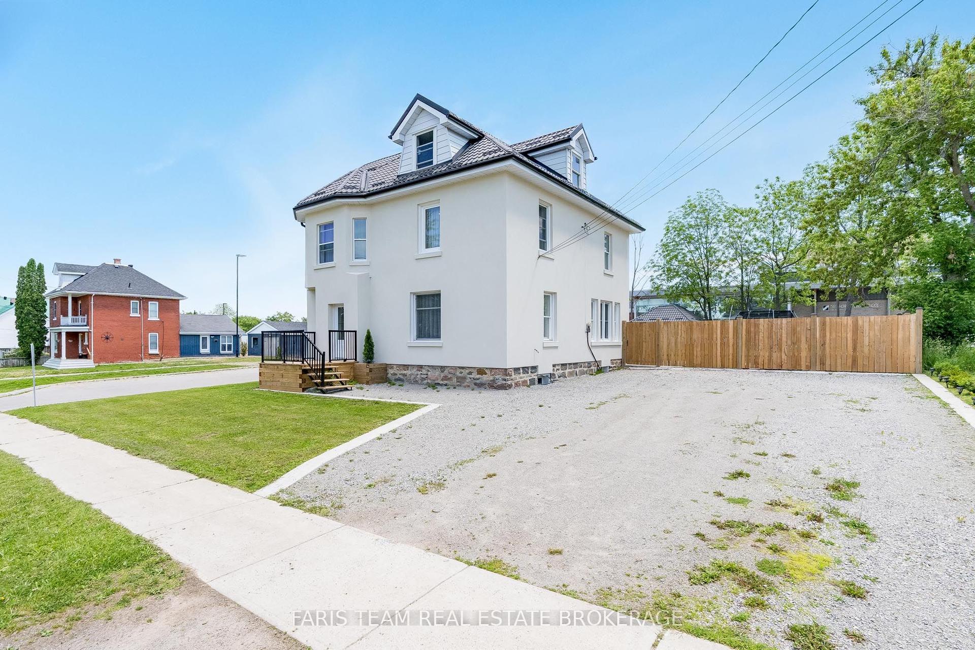 119 Jephson Street — photo 1