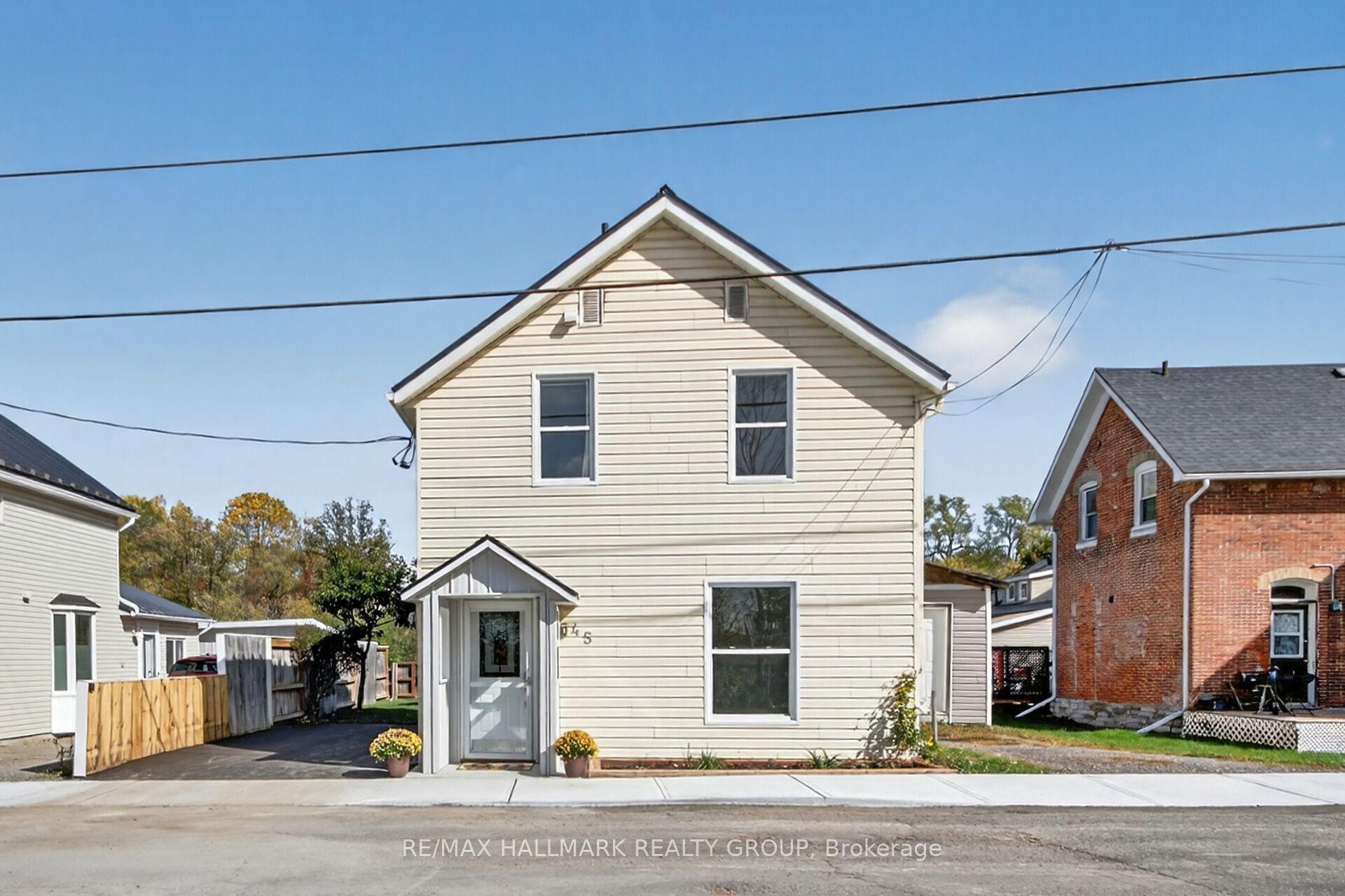 45 Carleton Street, Mississippi Mills — Detached for sale, photo 1
