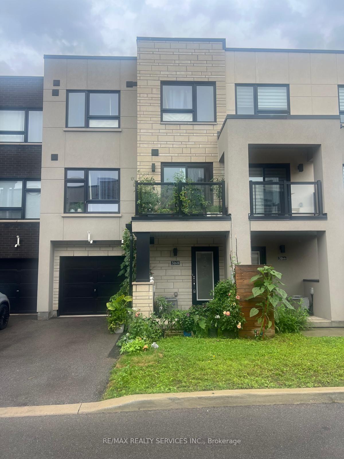 3168 Lotus Common, Burlington — Townhouse for lease, photo 1