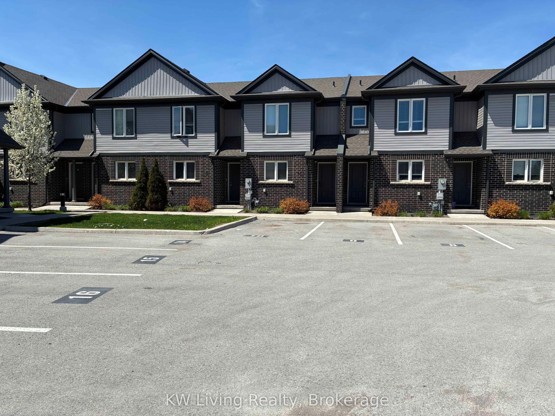 7768 Ascot Circle 86 #86, Niagara Falls — Condo Town for sale, photo 1