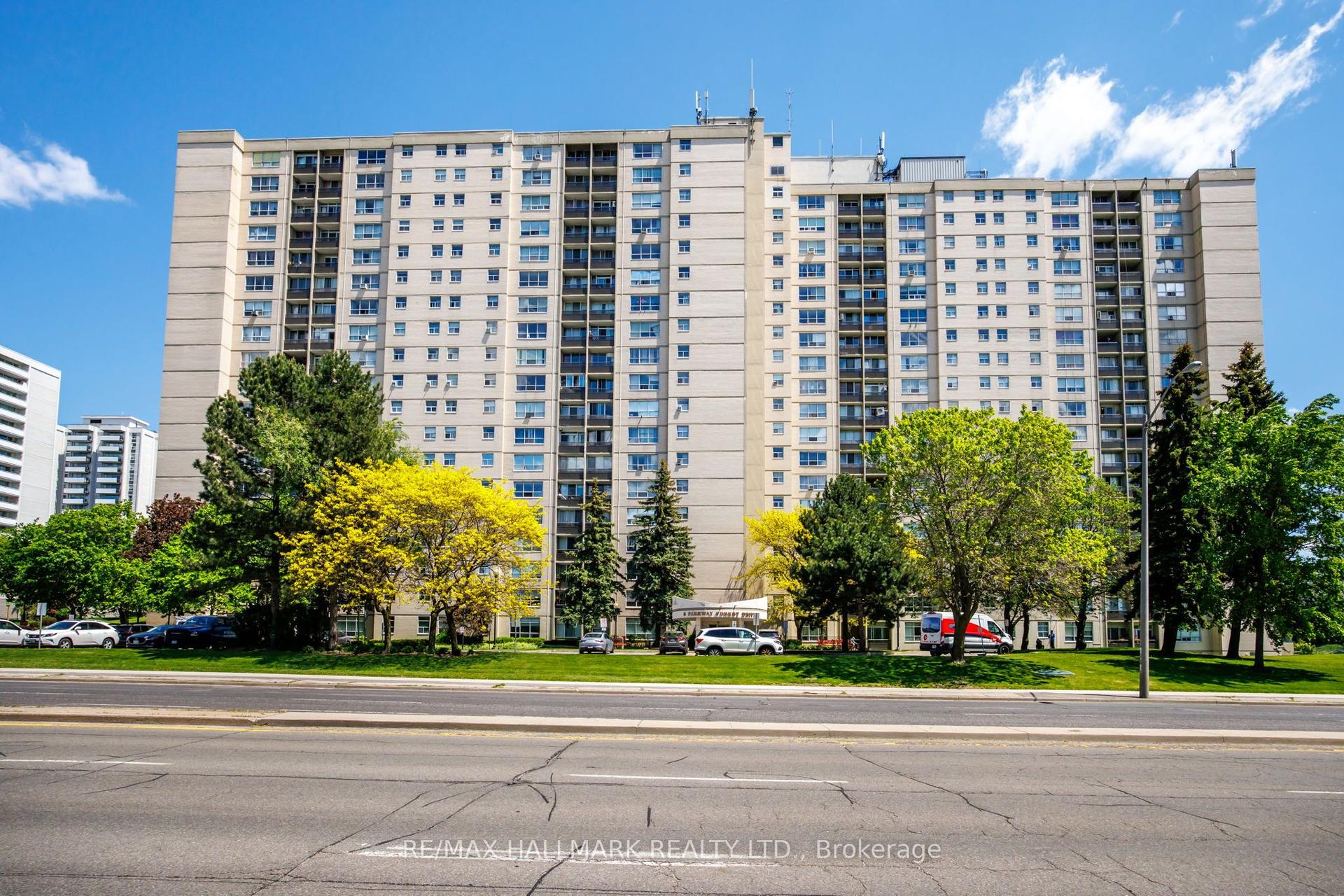 5 Parkway Forest Drive 711 #711 — photo 1