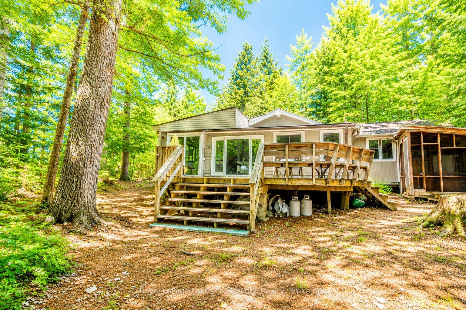1036 Porcupine Point, Lake of Bays — Detached for sale, photo 1